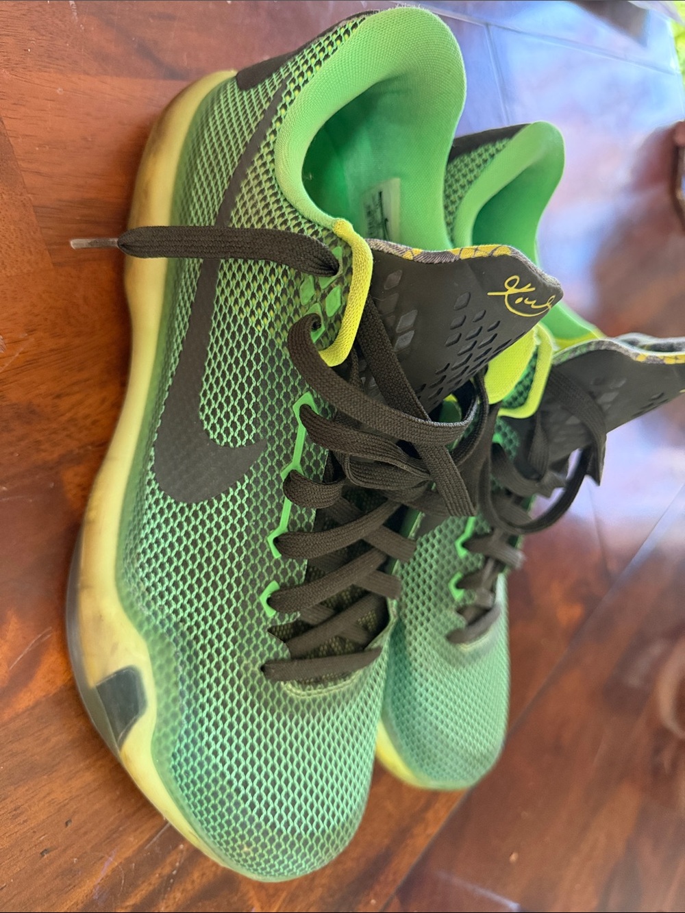 Nike Kobe 10 Vino Poison Green Volt - Men's Size 11 - Good Condition No Box